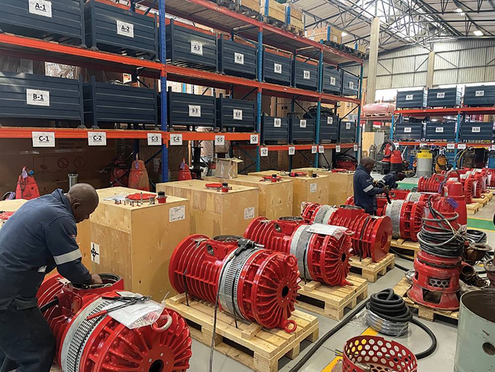 Suitable for pumping large quantities of dirty water, the heavy duty Grindex Mega pump is often referred to as the workhorse of pump dewatering.