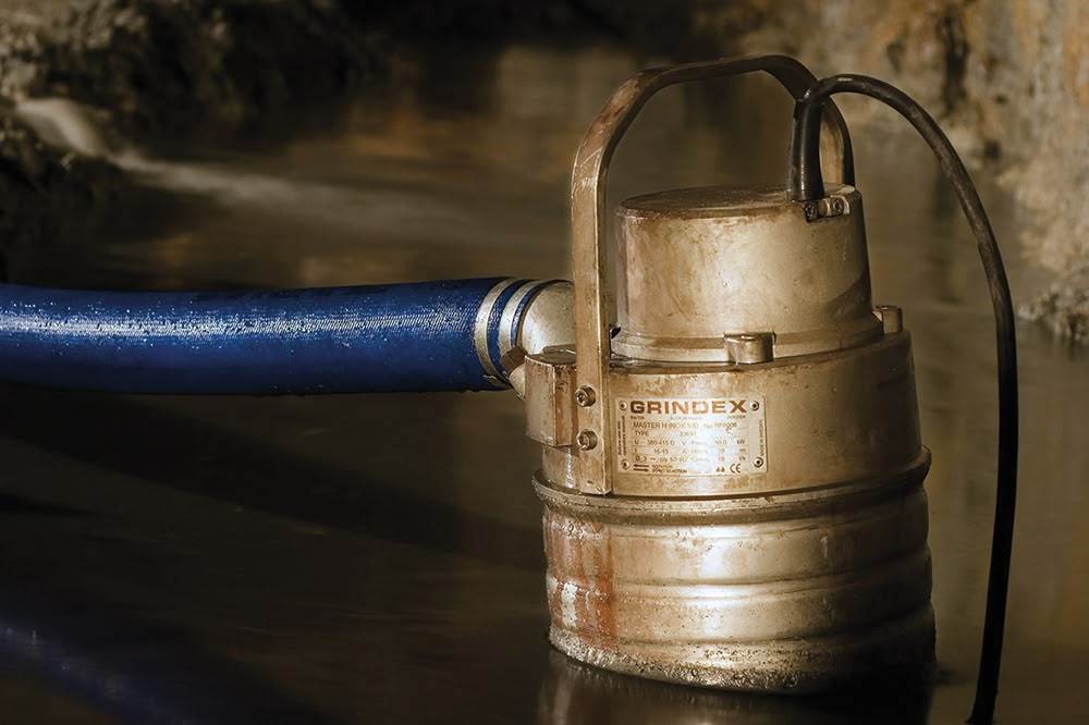 As copper mines go deeper, Grindex submersible pumps play a crucial role in handling increasing groundwater volumes.